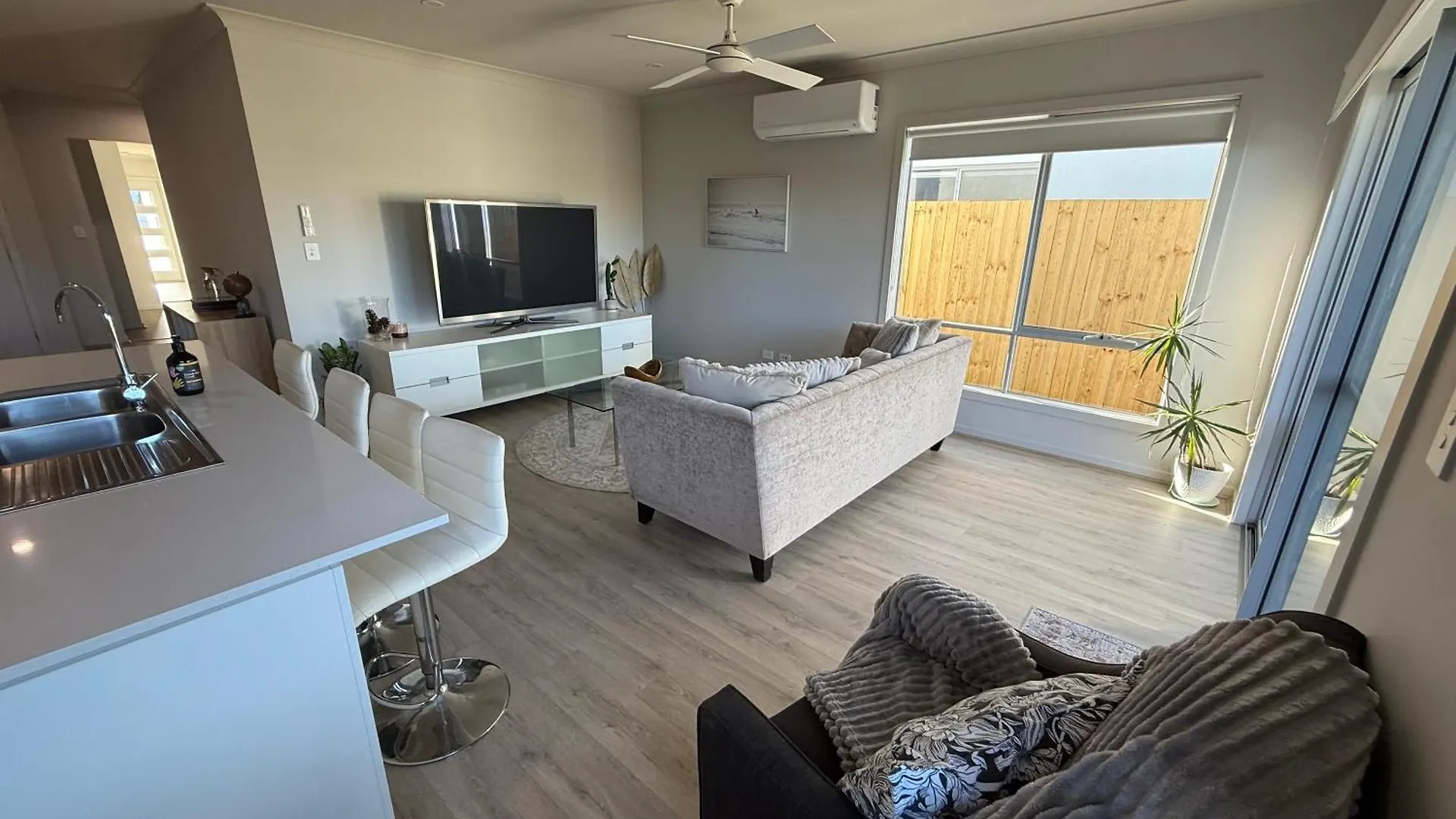 Your Coastal Haven - Brand New Home By The Bay! Deception Bay